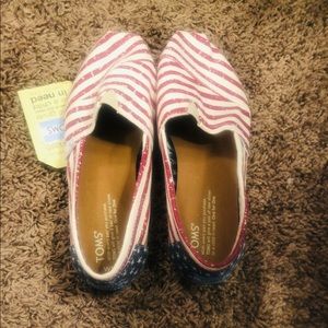 Brand new w/ tags Size 8 women’s 4th of July Tom’s